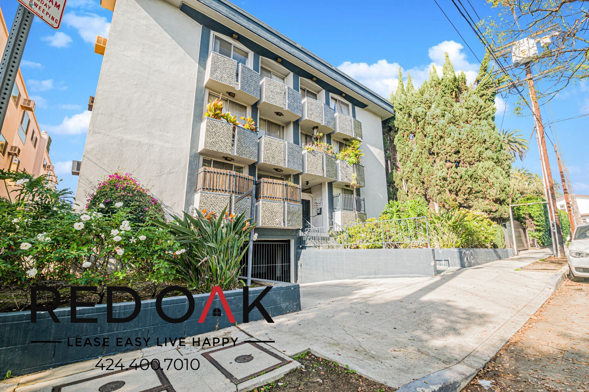 Building Photo - 2065 Rodney Dr