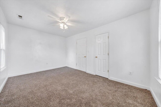 Building Photo - 1202 Rugby Blvd NW