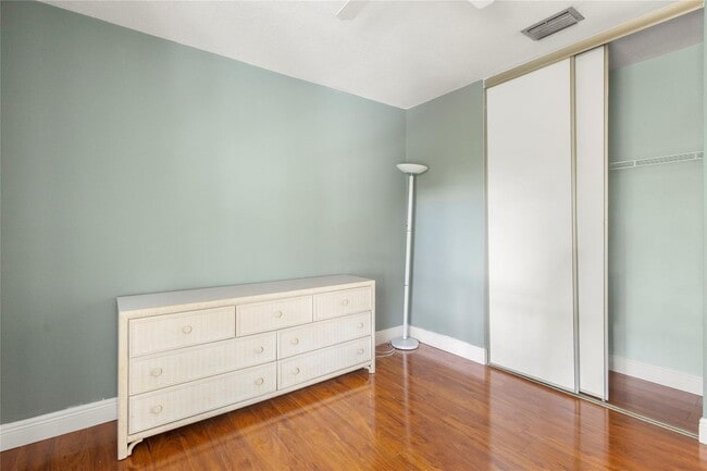 Building Photo - 3167 Cocoplum Cir