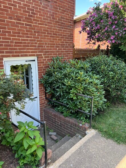 Building Photo - 3308 Kayson St