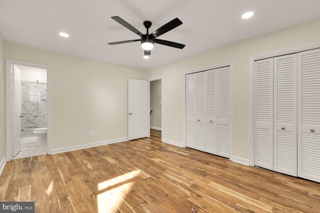 Building Photo - 8730 Ewing Dr