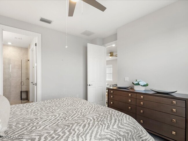 Building Photo - 1157 Enbrook Lp