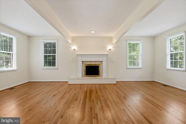 Building Photo - 9708 Locust Hill Dr