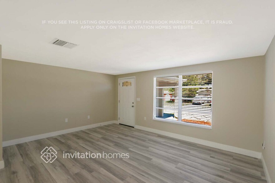 Building Photo - 6254 Bonaire Ave