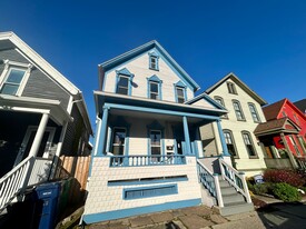 Building Photo - 42 Elmwood Ave