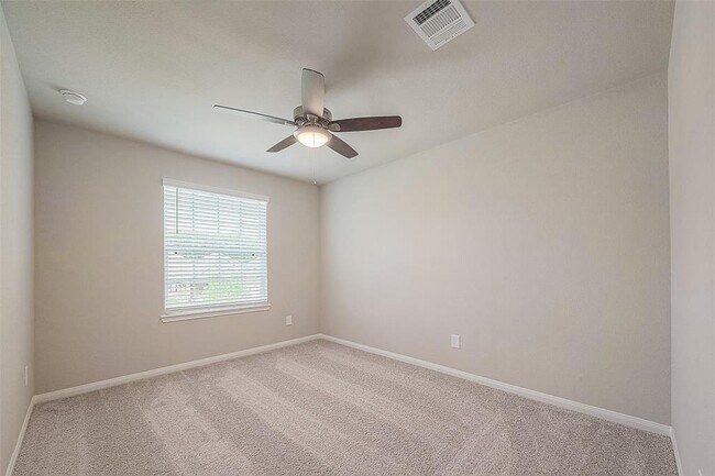 Building Photo - 2373 Tavo Trails Dr