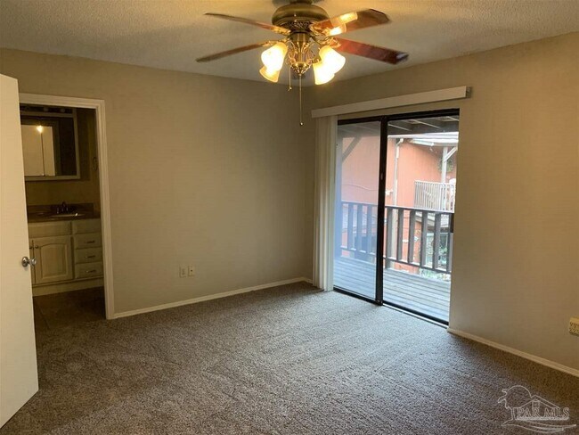 Building Photo - 7226 Dogwood Terrace Dr
