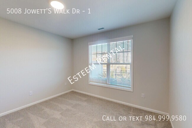 Building Photo - 5008 Jowett's Walk Dr