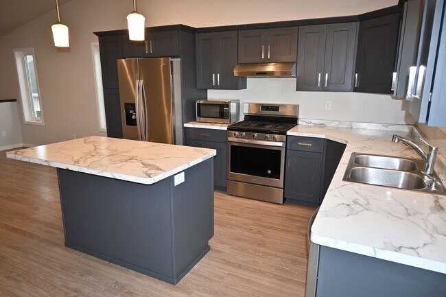 Building Photo - Beautiful 4 Bedroom Home by Brooks Harbor ...