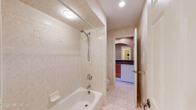 Building Photo - 1334 Charter Ct