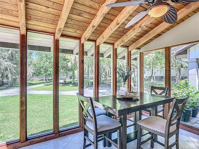 Building Photo - 4661 SW 7th Avenue Rd