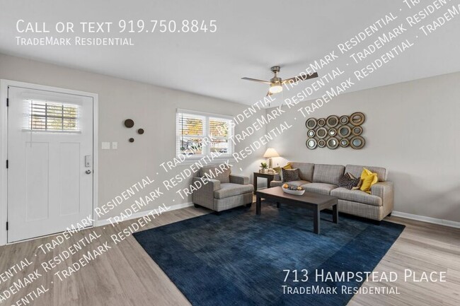 Building Photo - 713 Hampstead Pl