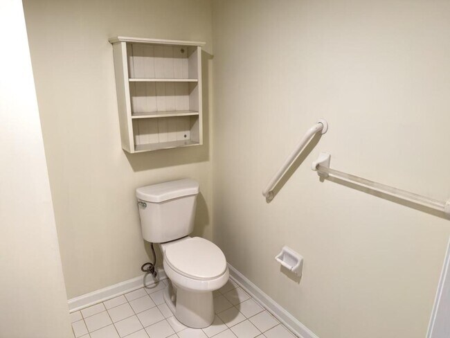Building Photo - 858 Nittany Ct