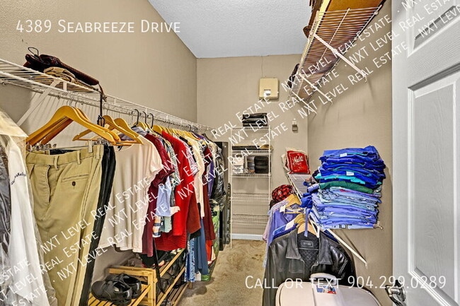 Building Photo - 4389 Seabreeze Dr