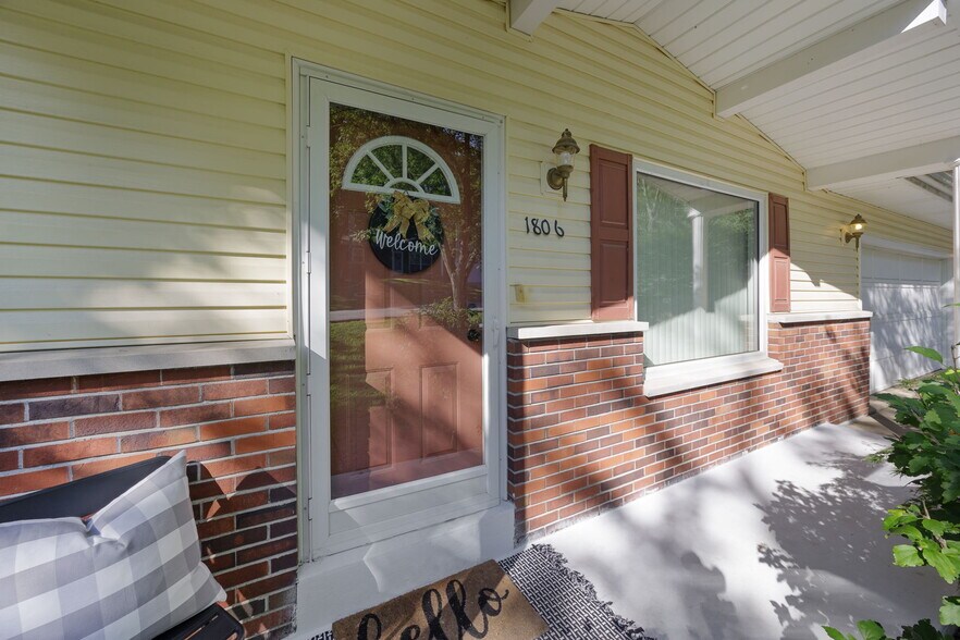 Building Photo - 1806 Partridge Dr