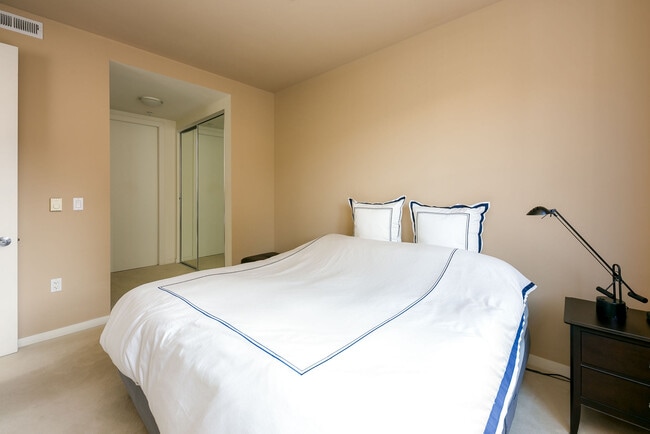 Building Photo - 88 Townsend St