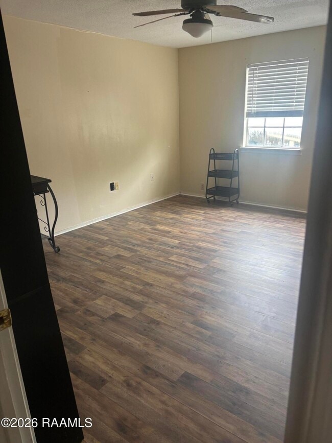 Building Photo - 1312 Dulles Dr
