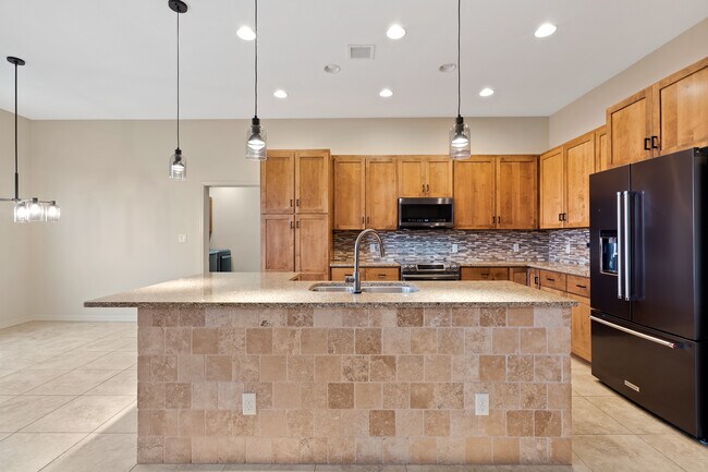 Building Photo - 1981 Sunview Ct