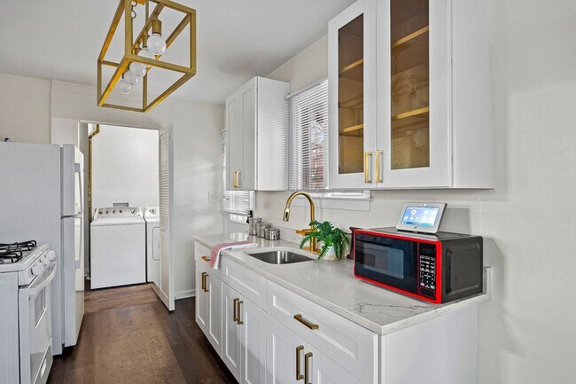 Building Photo - Laurel, MD