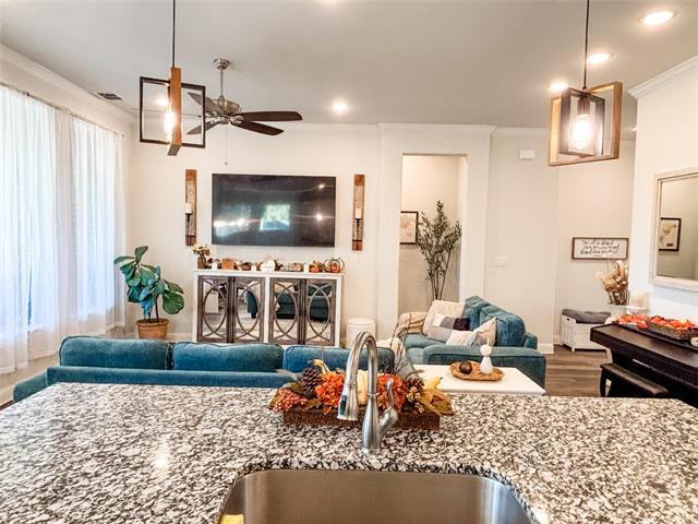 Building Photo - 318 Osage Ct