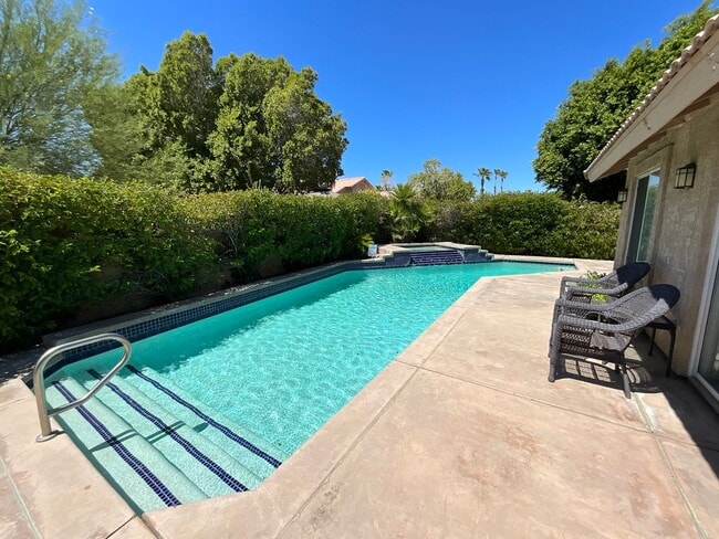 Building Photo - North La Quinta Pool Home