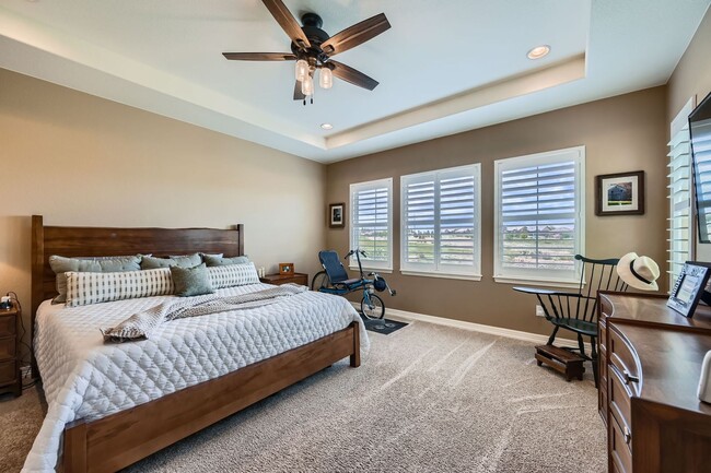 Building Photo - Luxury Living with Front Range Views, Hot ...