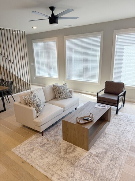 KITCHEN DINING - 108 Textile Ct