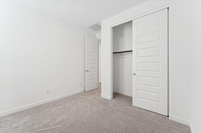 Building Photo - 8344 N 170th Ln