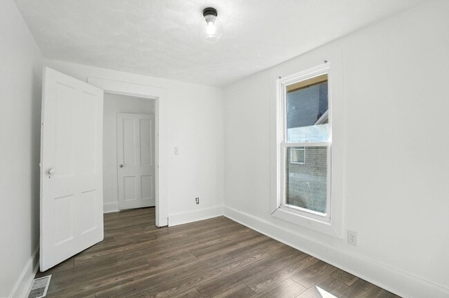 Building Photo - 191 Elmwood Ave