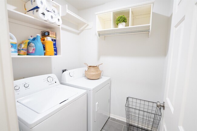 Building Photo - 18031 Still Springs Ct