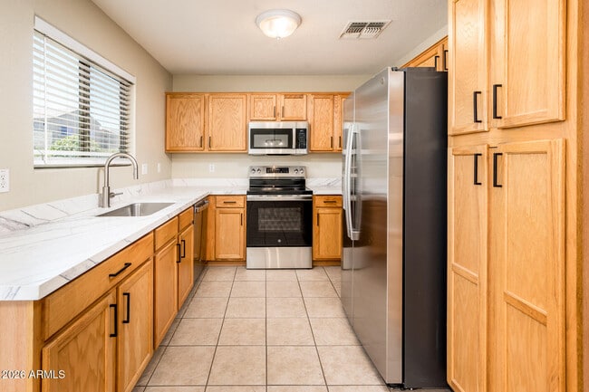 Building Photo - 17429 W Watson Ln