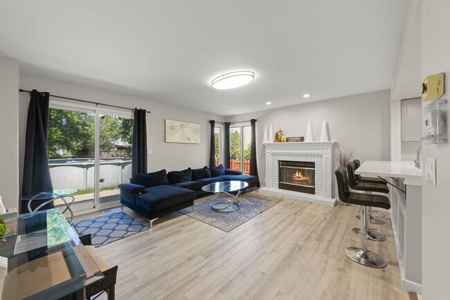 Building Photo - 972 Westgate Dr