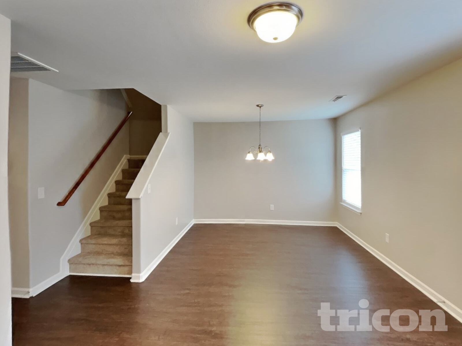 Building Photo - 1505 Hamilton Hills Dr