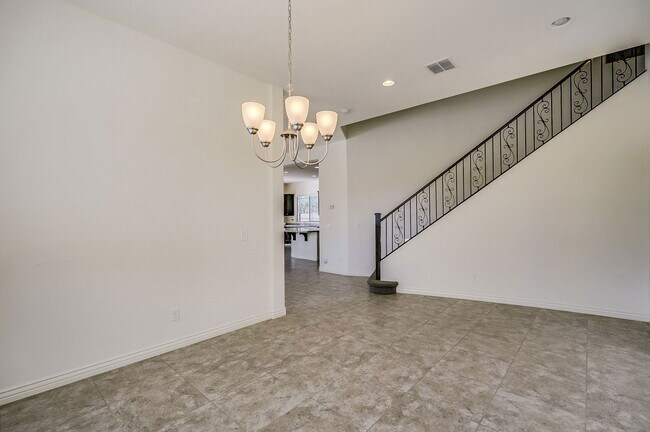 Building Photo - 4529 E Vista Bonita Dr