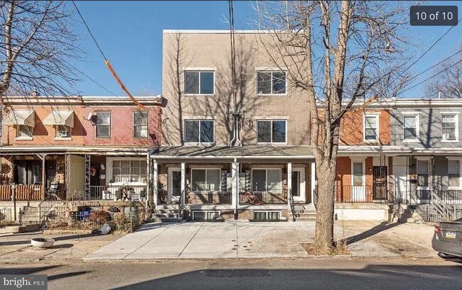 Building Photo - 3817 Wallace St