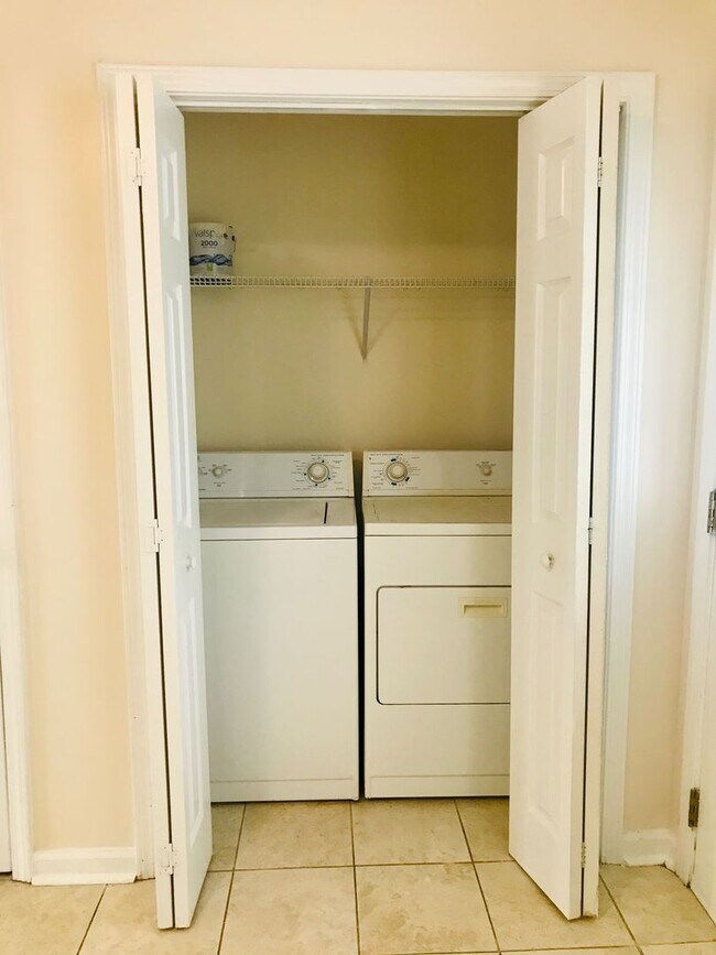 Building Photo - AVAILABLE NOW!! Great 2 Bedroom Townhome! Close CCU, CMC, Shopping, Restaurants & More!