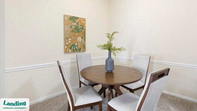 Building Photo - 901 Lakeside Cir