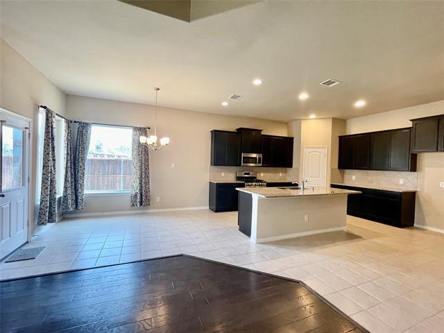 Building Photo - 543 Haven Dr