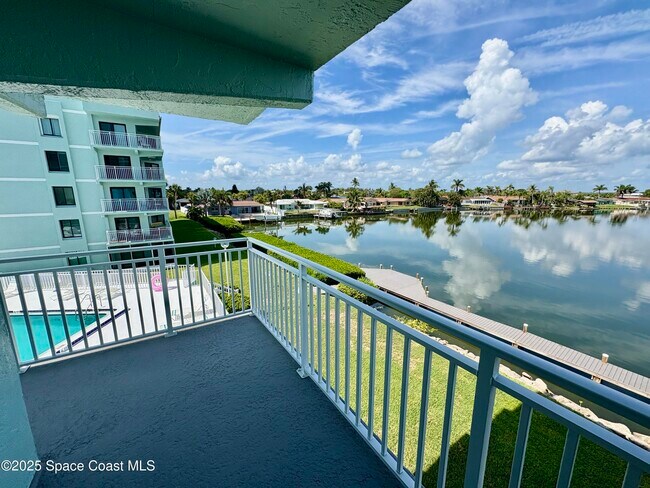 Building Photo - 1750 Commodore Blvd