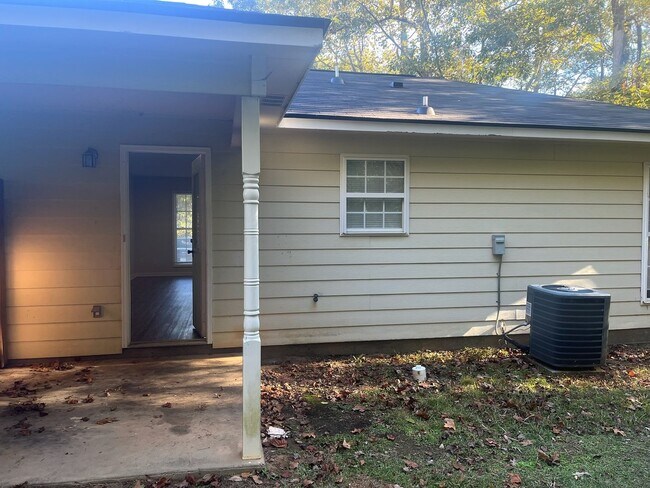 Building Photo - 36 Crosswinds Rd