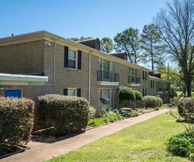 The Grove at N. Highlands Memphis, TN Apartment Finder
