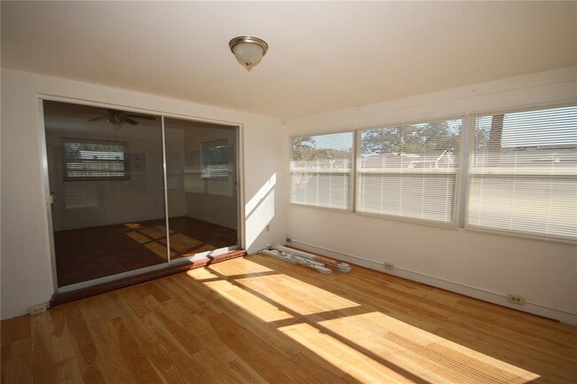 Building Photo - 1429 Seabreeze St