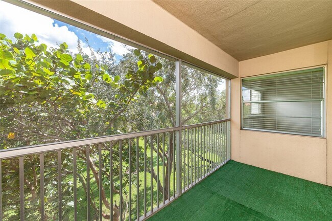 Building Photo - 1251 SW 125th Ave