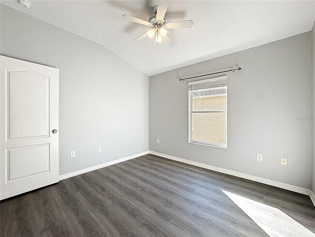 Building Photo - 1500 Broken Oak Dr