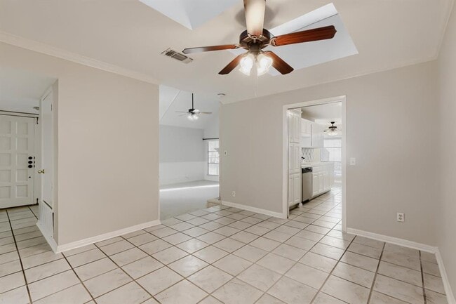 Building Photo - 11 Casa Verde St