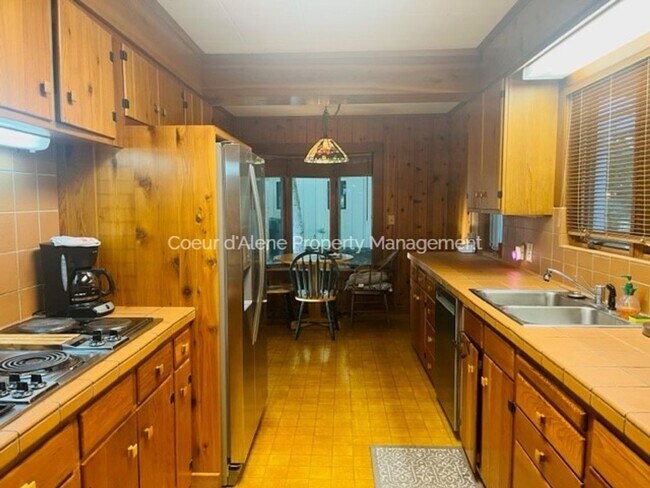 Building Photo - 3 bed, 2 bath house near Hayden Lake Count...
