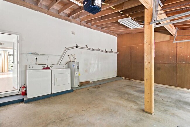 Building Photo - 3349 Chestatee Rd