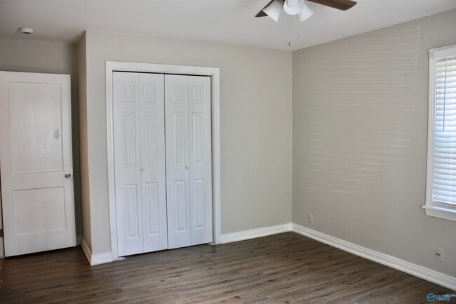 Building Photo - 1017 Crestline Rd NW