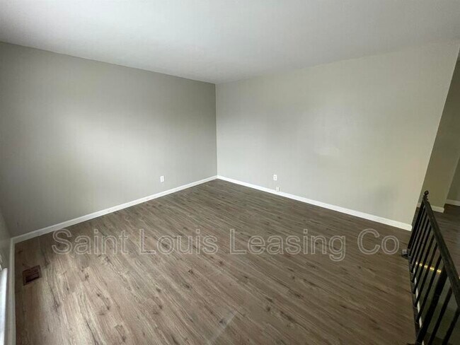 Building Photo - 1657 Ventnor Pl