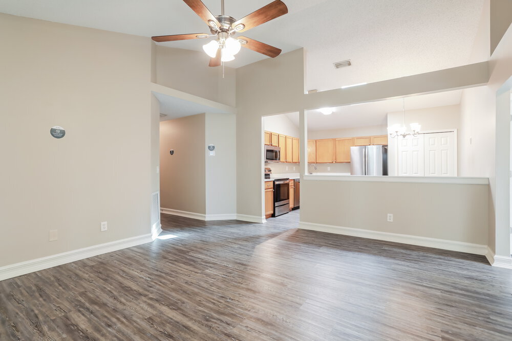 Building Photo - 1936 Hunters Trace Cir